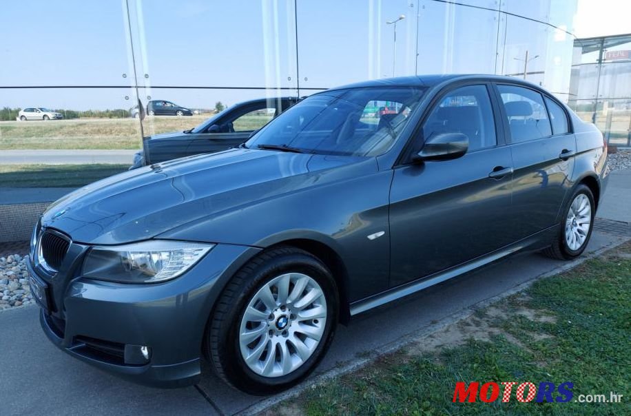 2009' BMW Serija 3 320D photo #1