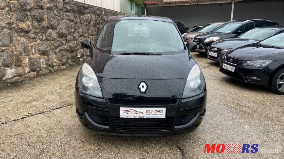 2011' Renault Scenic 1,5 Dci photo #3