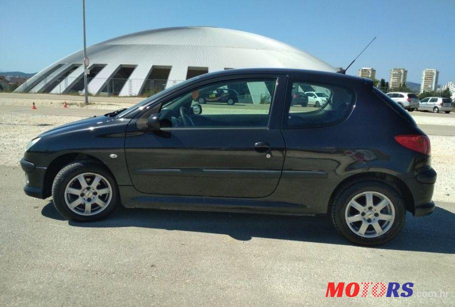 2005' Peugeot 206 206 1,4 Hdi photo #1