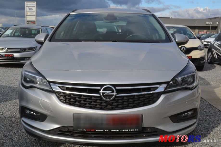 2019' Opel Astra Karavan photo #2