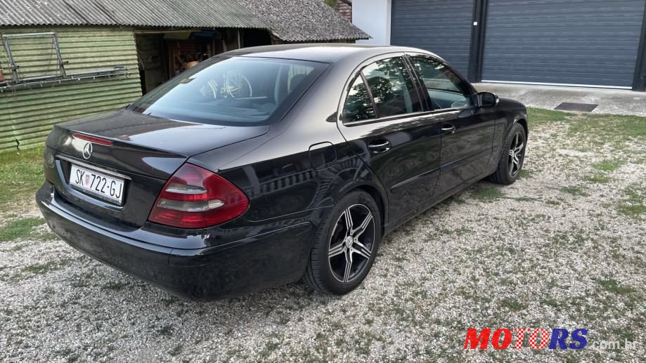 2002' Mercedes-Benz E-Klasa 220 Cdi Classic photo #4