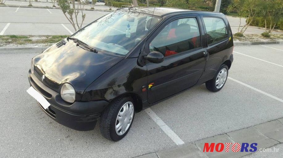 2002' Renault Twingo 1,2 16V photo #3