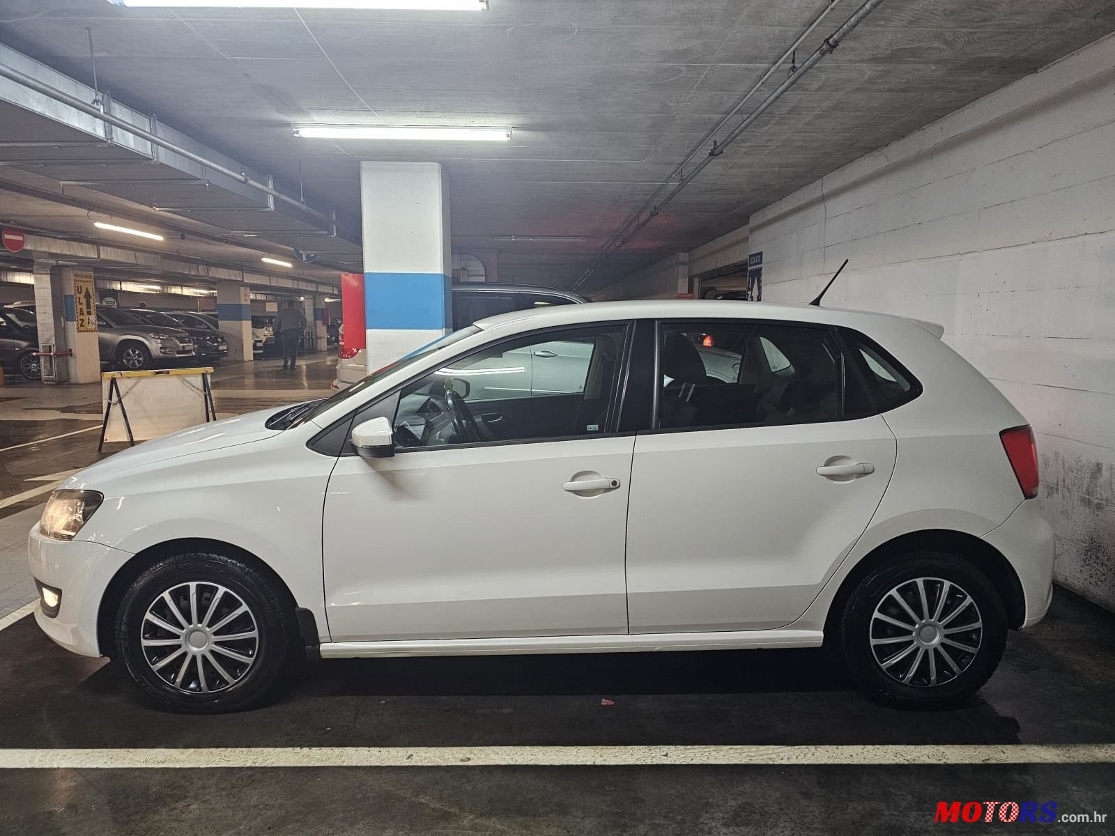 2011' Volkswagen Polo 1,6 Tdi photo #4