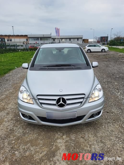 2011' Mercedes-Benz B-Klasa 180 Cdi photo #2