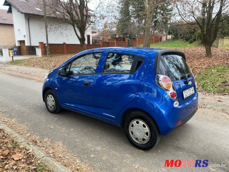 2011' Chevrolet Spark photo #1
