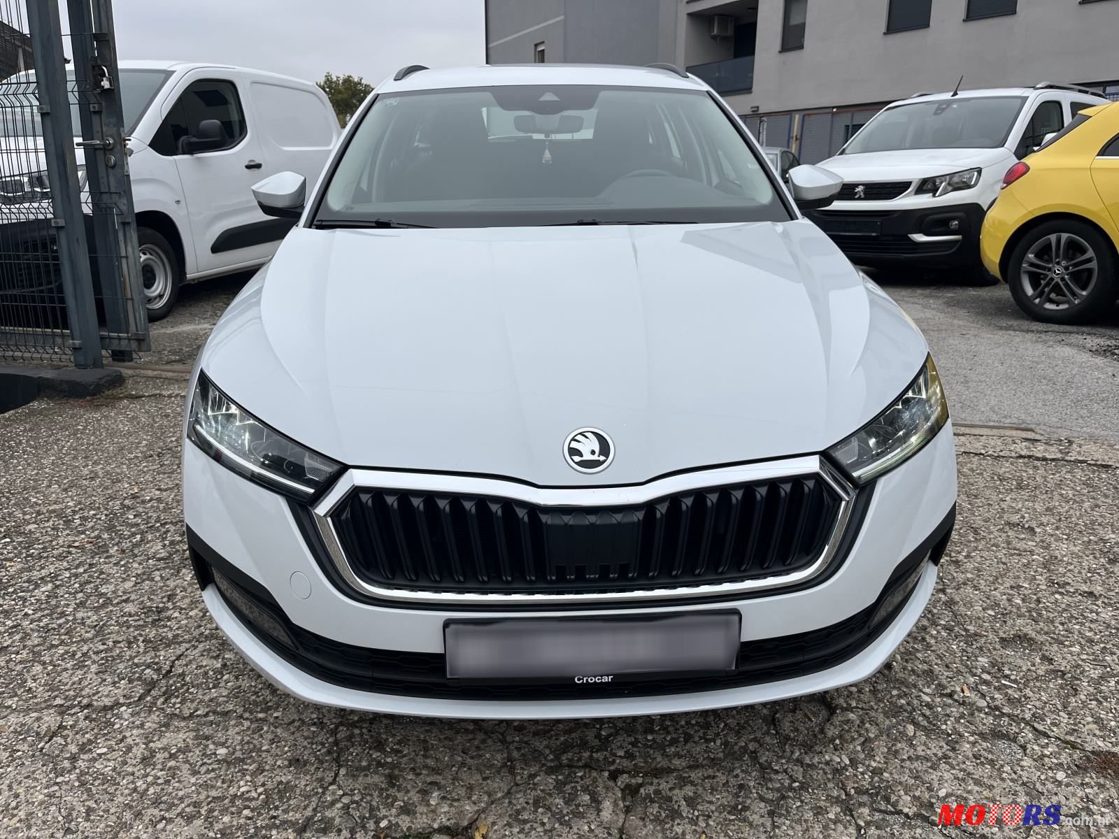 2020' Skoda Octavia Combi photo #2