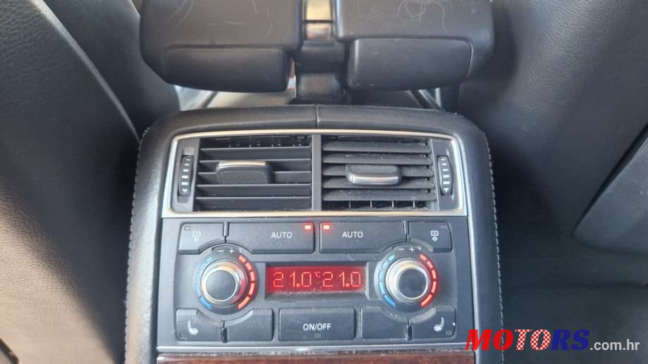 2003' Audi A8 4,2 V8 photo #6