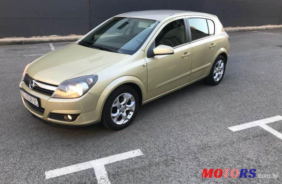 2005' Opel Astra 1,7 Cdti photo #1