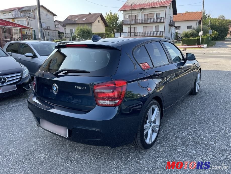 2014' BMW Serija 1 116D photo #4