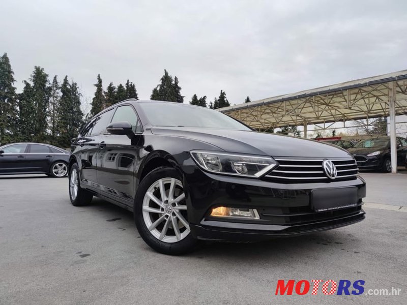 2015' Volkswagen Passat photo #2