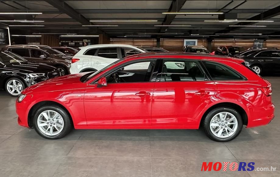 2019' Audi A4 Avant photo #3