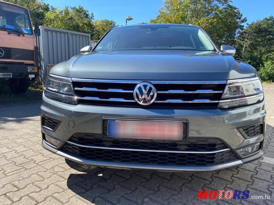 2018' Volkswagen Tiguan Allspace photo #4
