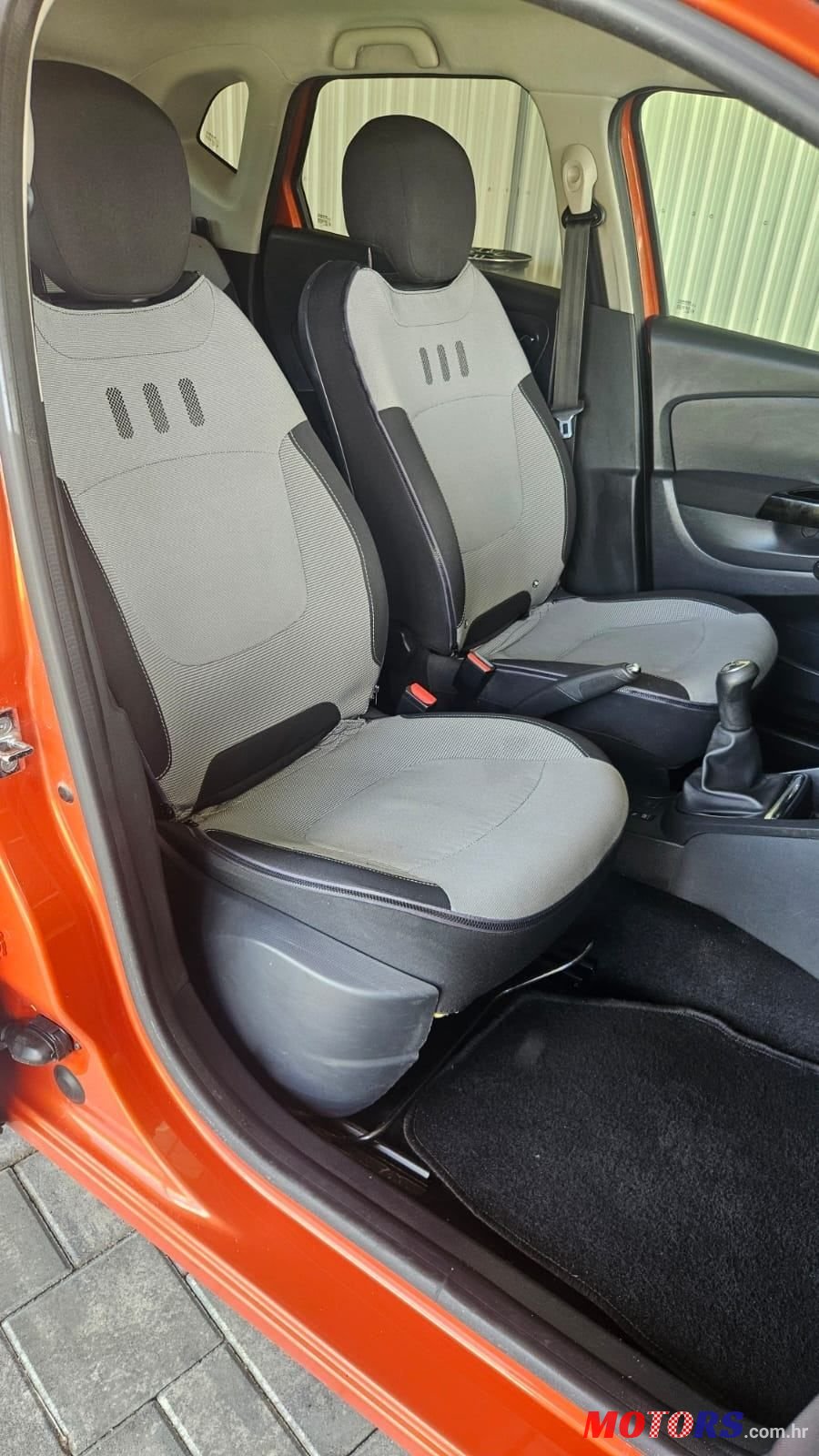 2014' Renault Captur Dci 90 photo #5