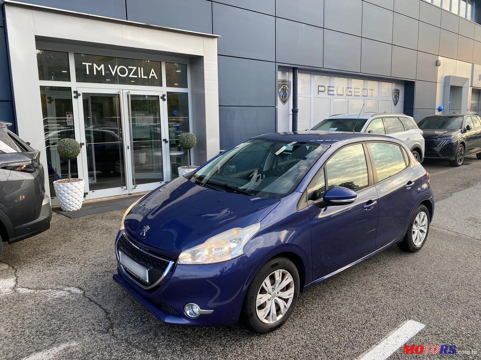 2014' Peugeot 208 1,2 Puretech 82 photo #1