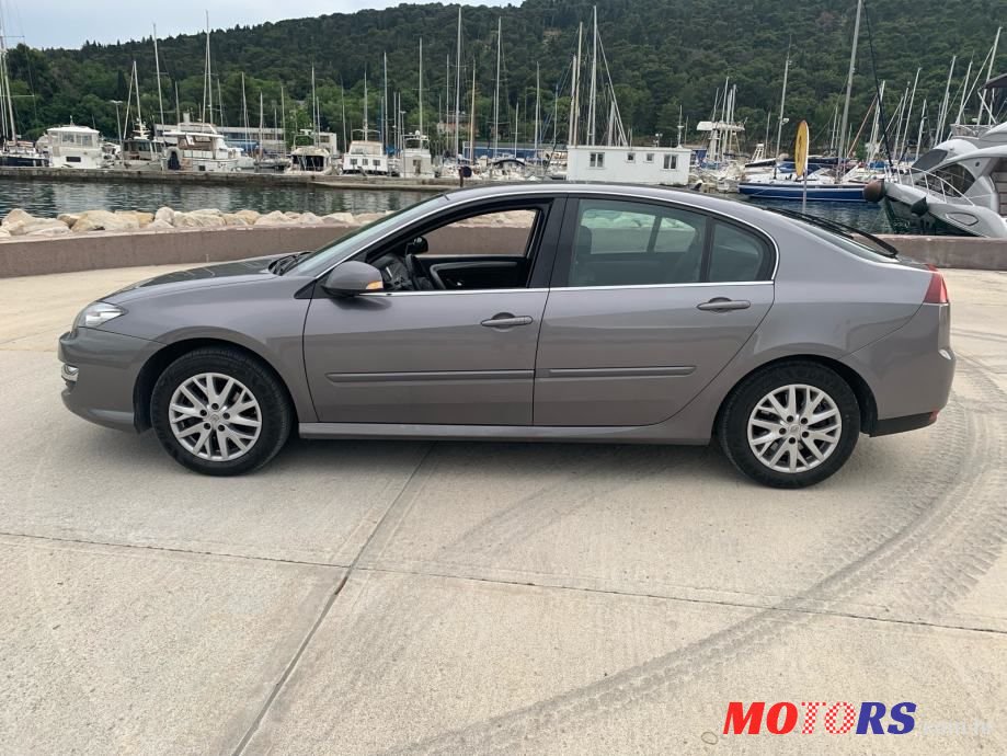 2015' Renault Laguna photo #3
