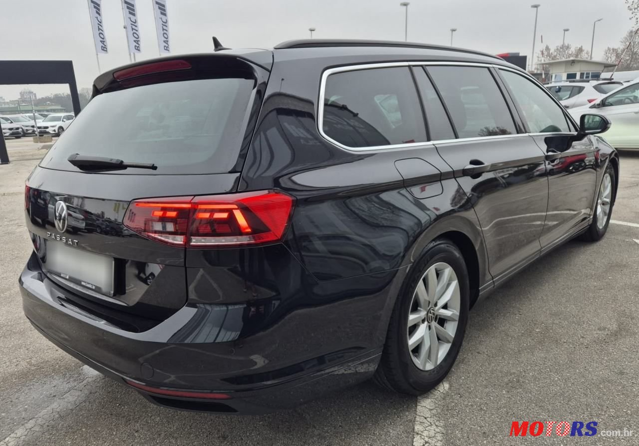 2021' Volkswagen Passat Variant photo #5