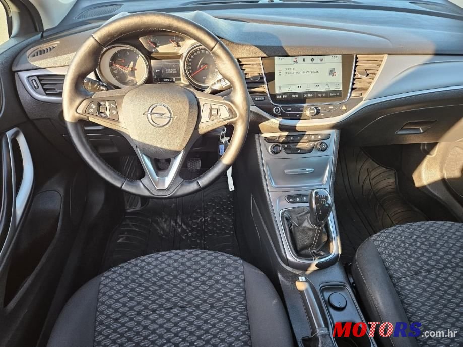 2019' Opel Astra 1,6 photo #2
