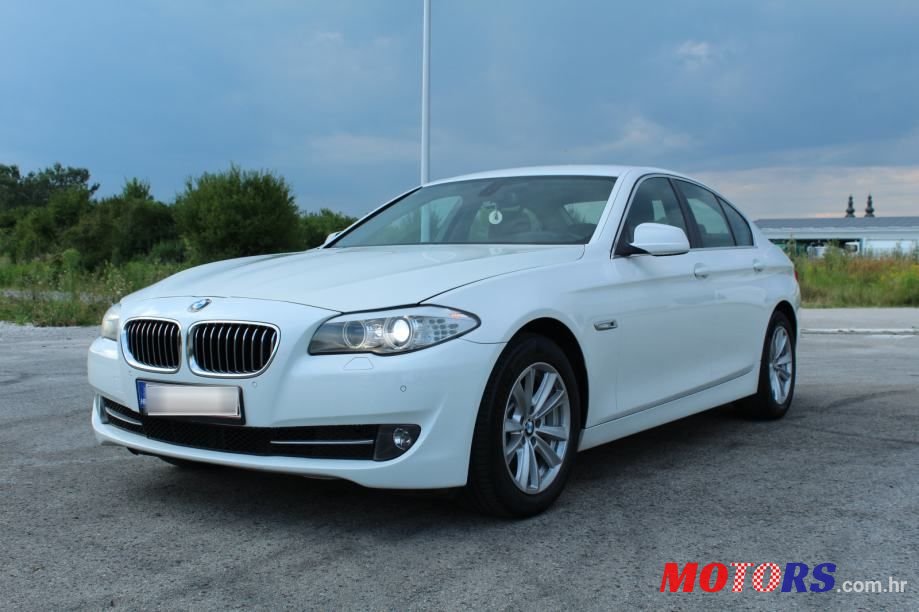 2010' BMW Serija 5 520D photo #2
