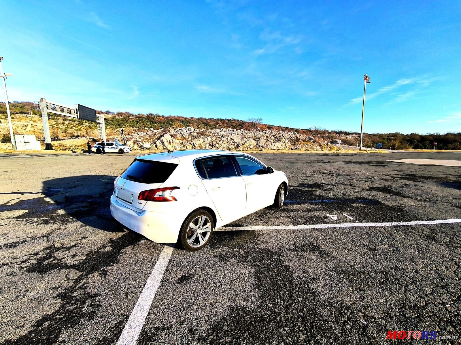 2015' Peugeot 308 1.6 Hdi 100 photo #6