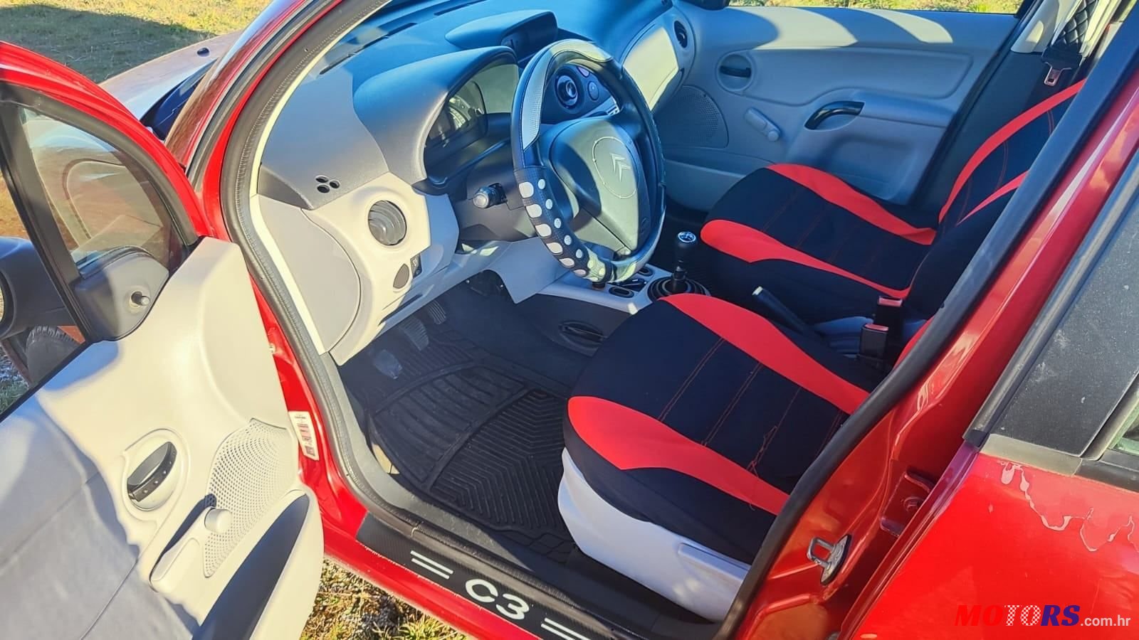 2003' Citroen C3 1,4 Hdi X photo #4