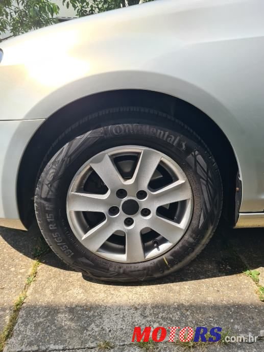 2009' Volkswagen Golf 6 photo #5