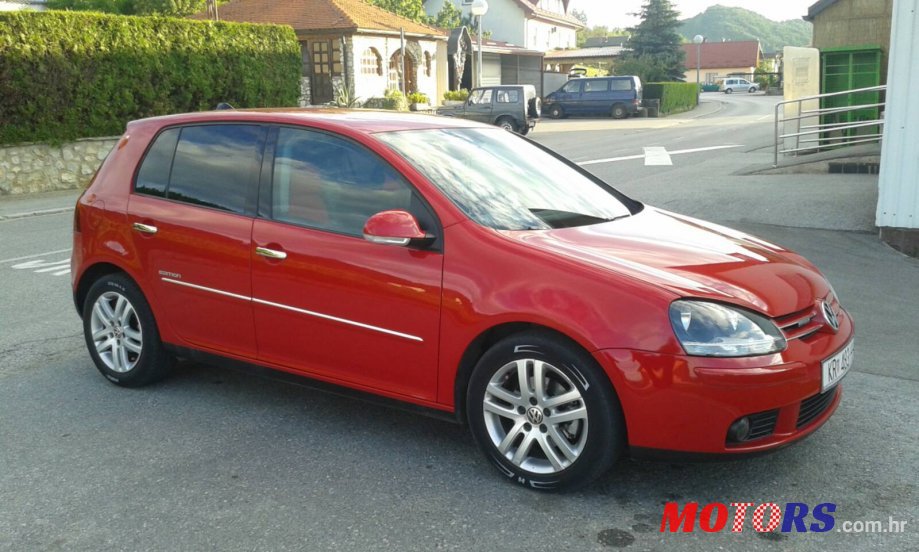 2008' Volkswagen Golf V photo #1