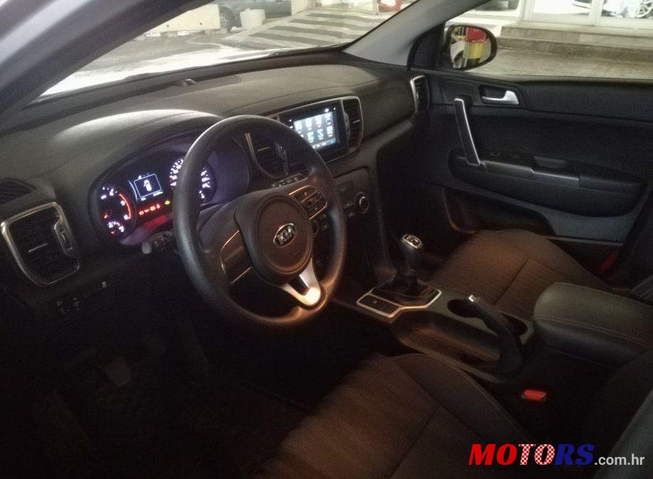 2017' Kia Sportage 2Wd 1,7 Lx photo #2