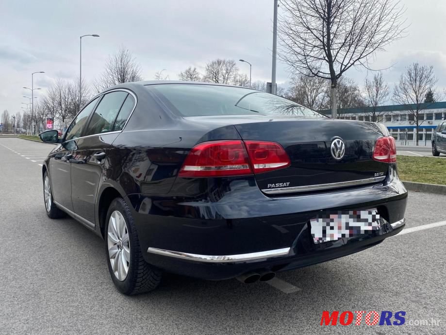 2011' Volkswagen Passat 2,0 Tdi Bmt photo #4
