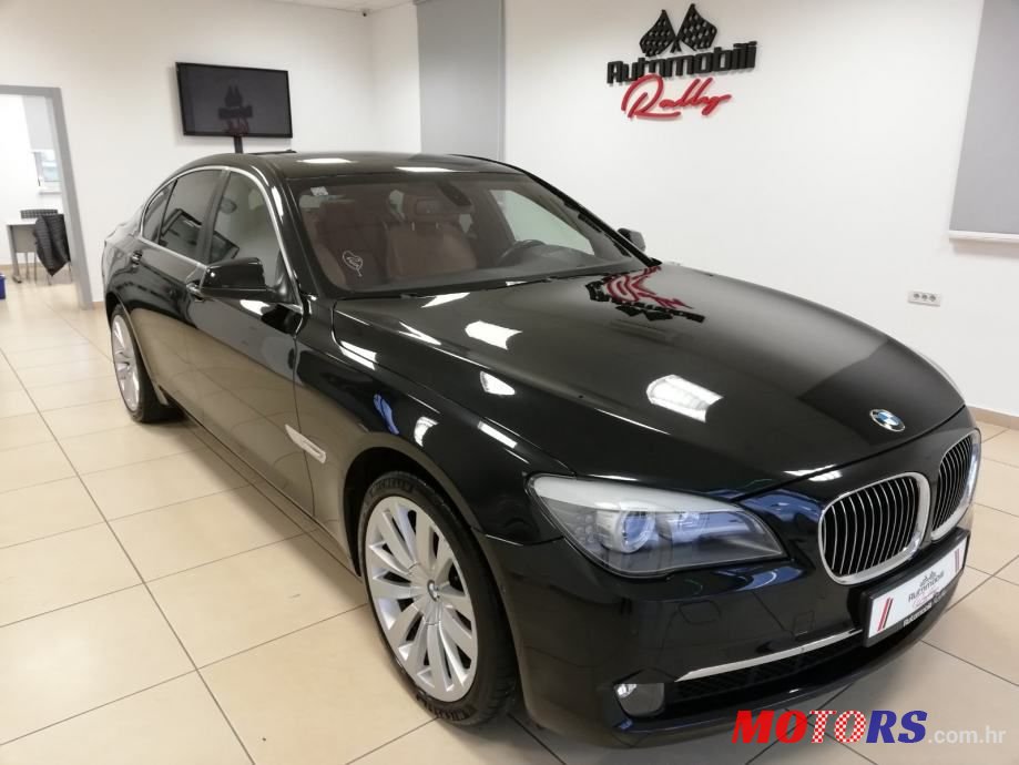 2009' BMW Serija 7 730D photo #3
