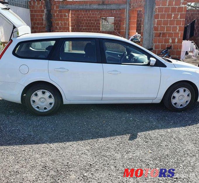 2010' Ford Focus Karavan 1,6 photo #1