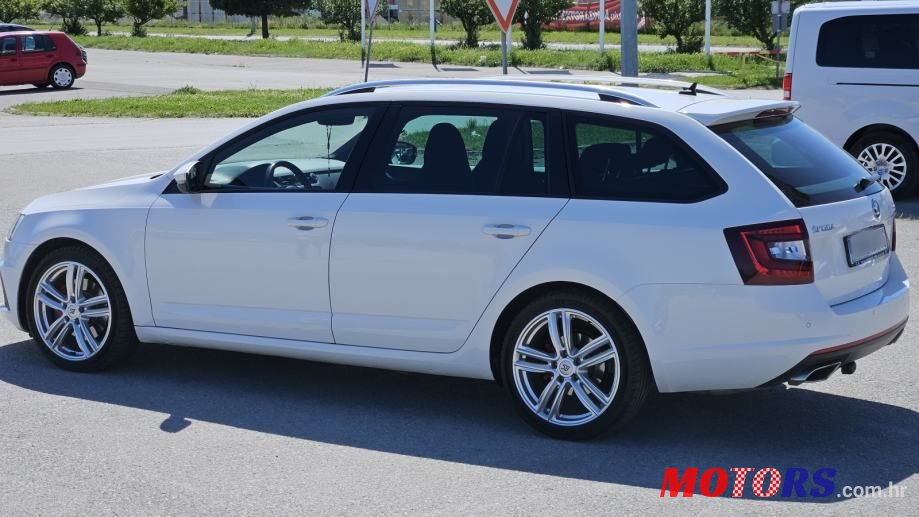 2018' Skoda Octavia Combi photo #4