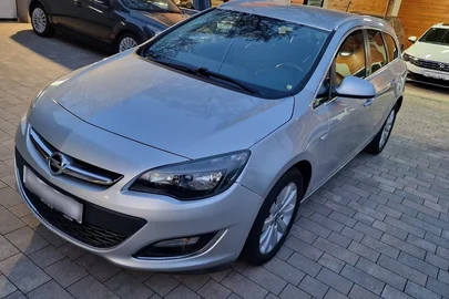 2014' Opel Astra Karavan