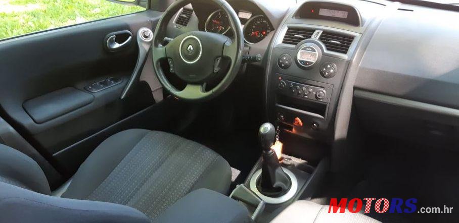 2007' Renault Megane Grandtour photo #3