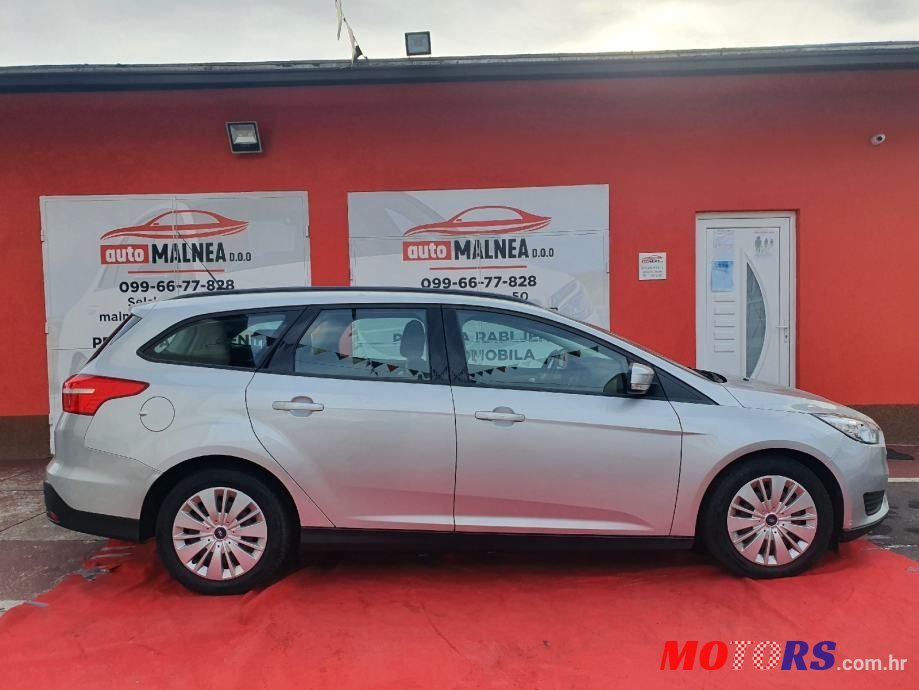 2015' Ford Focus Karavan photo #4