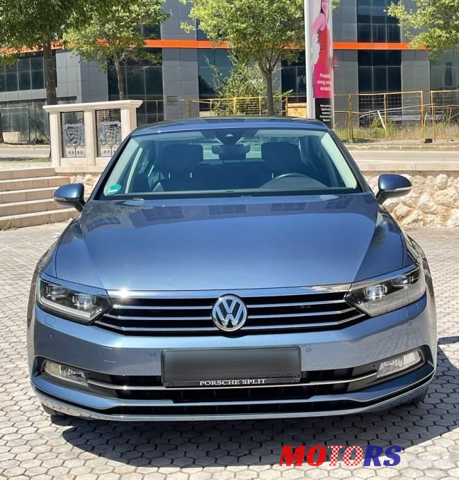 2015' Volkswagen Passat photo #3
