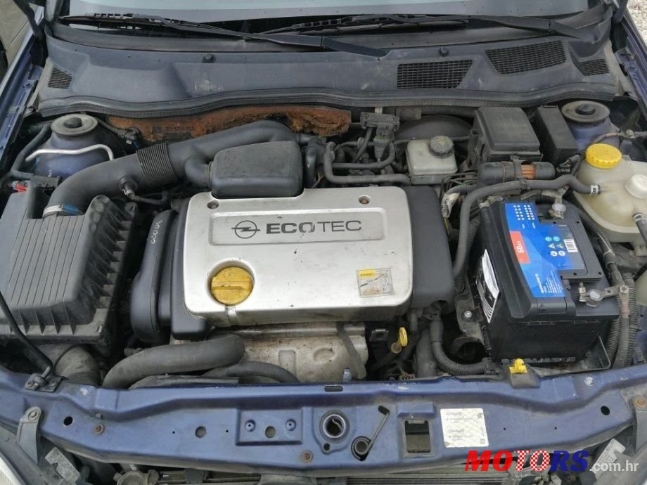 2000' Opel Astra 1,6 Cdx photo #2