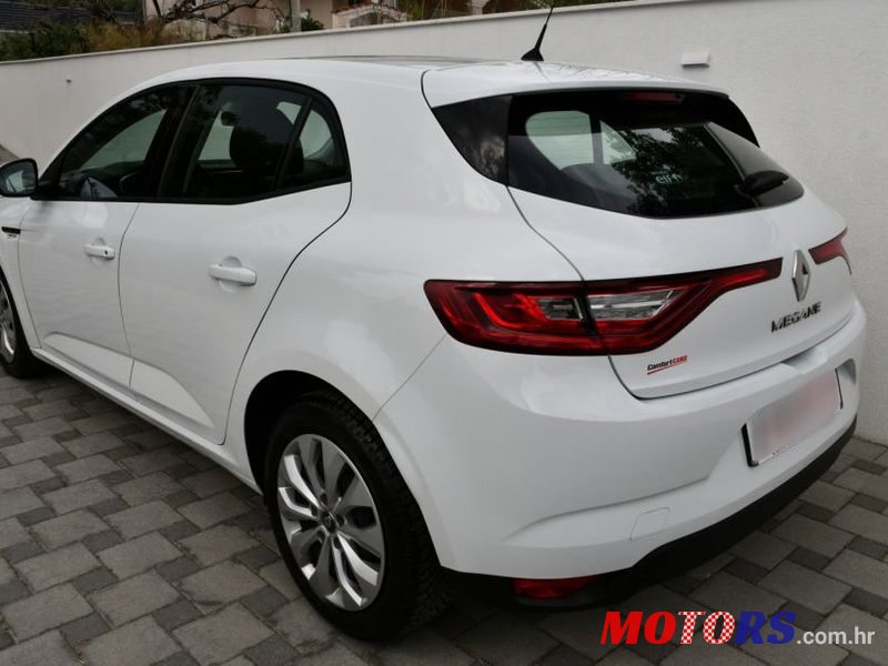 2020' Renault Megane Blue Dci 115 photo #6