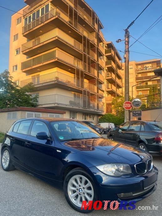 2011' BMW Serija 1 118D photo #1