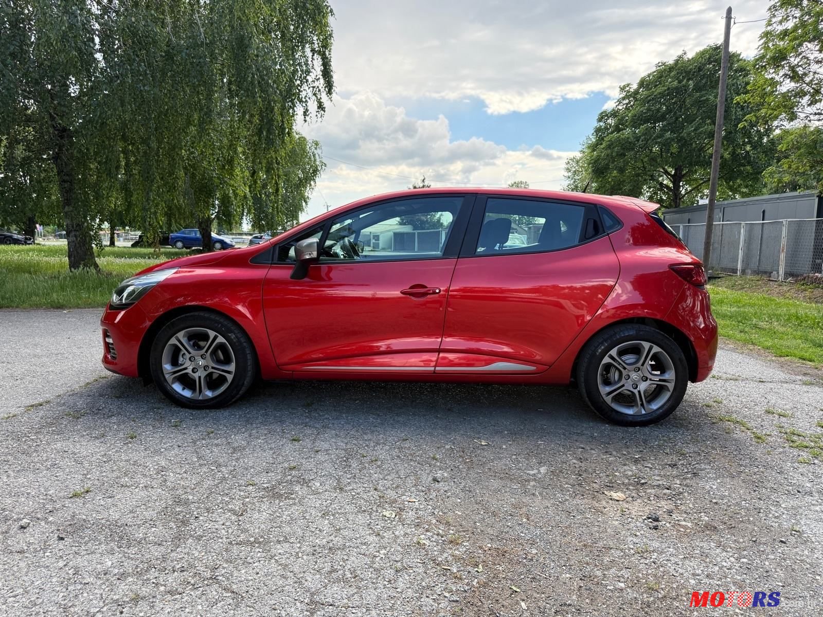 2015' Renault Clio Dci 90 photo #2