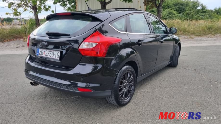 2011' Ford Focus photo #2