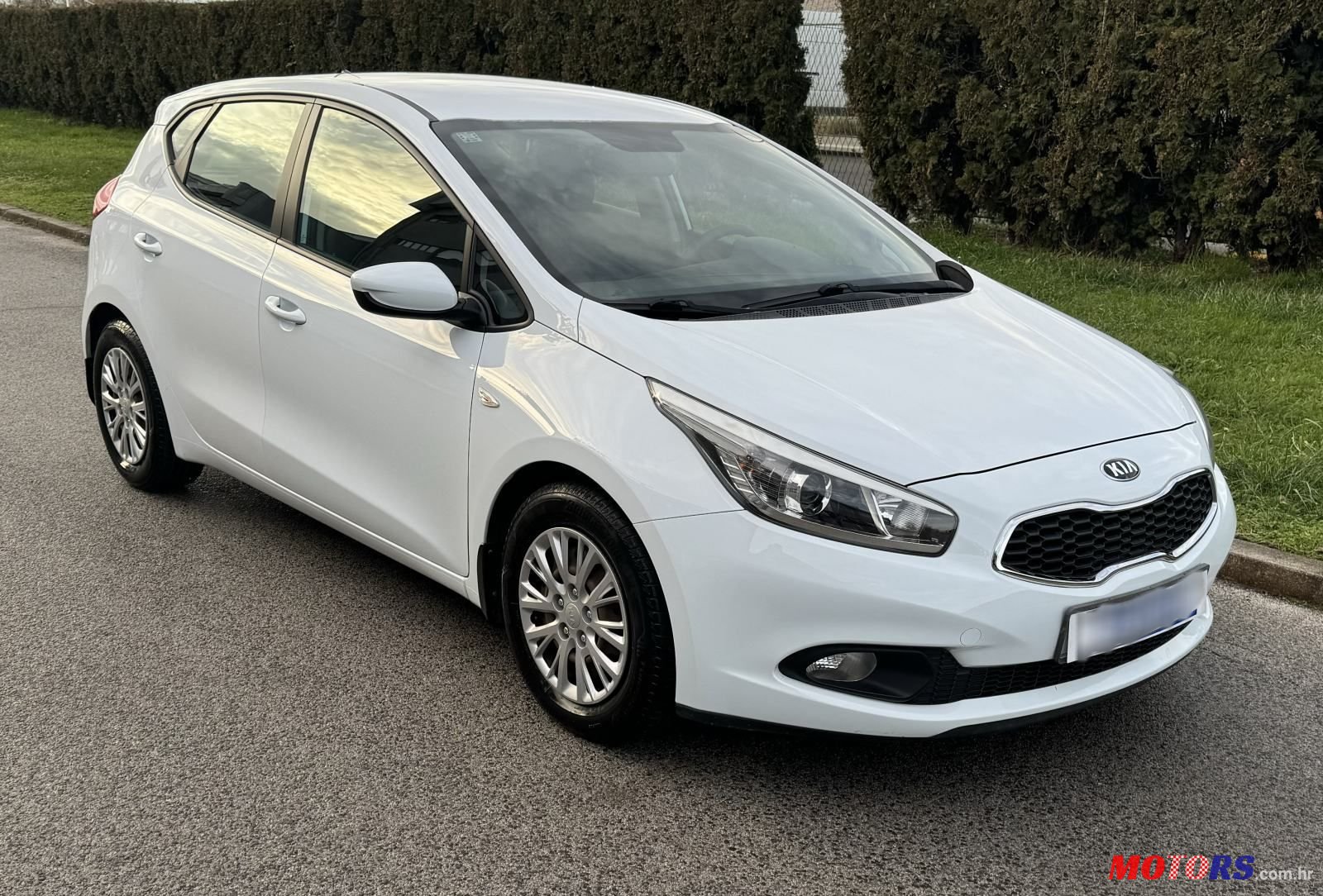 2015' Kia Ceed 1,4 Lx Eco photo #1