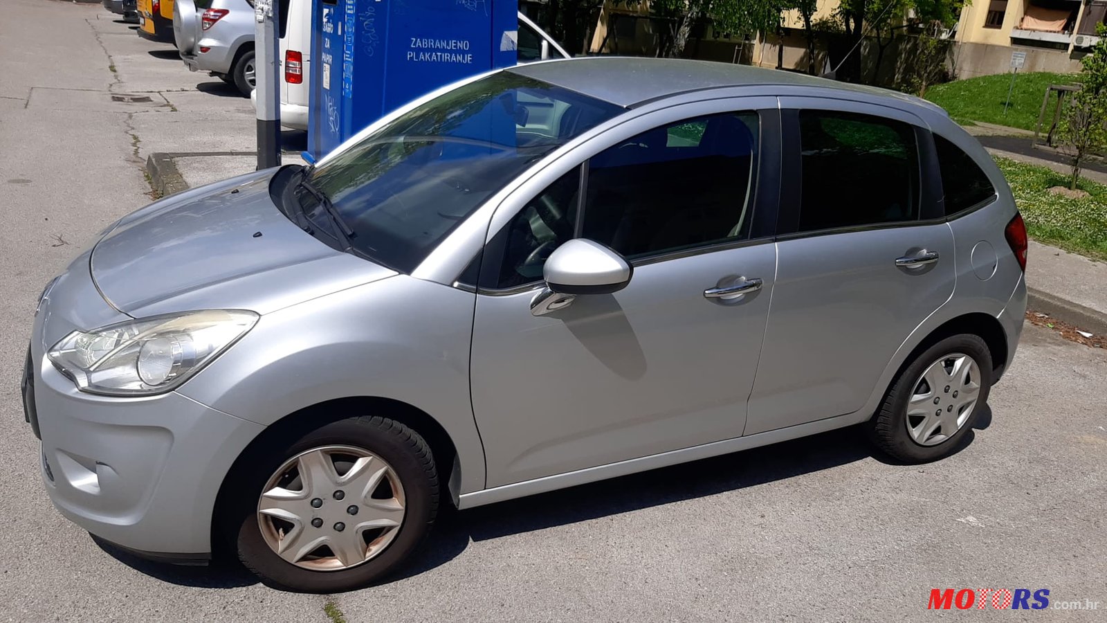 2011' Citroen C3 1.4 HDI photo #2