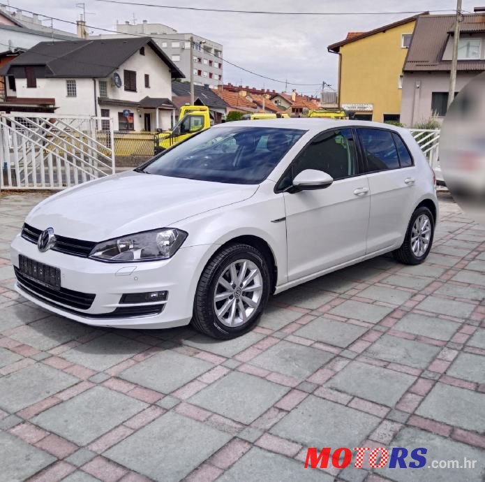 2015' Volkswagen Golf 7 1,6 Tdi Bmt photo #1