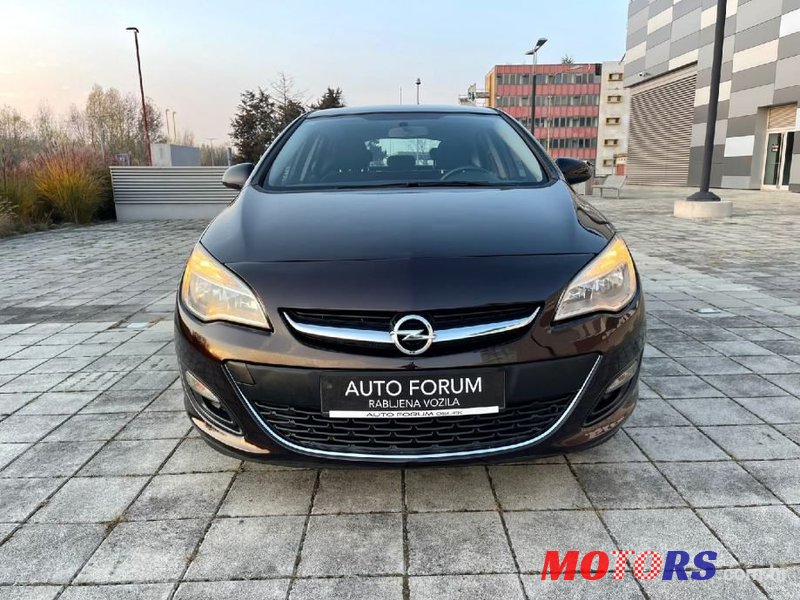 2014' Opel Astra 1.4 photo #2