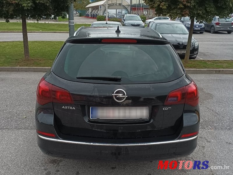 2015' Opel Astra Sports 1,6 Cdti photo #6