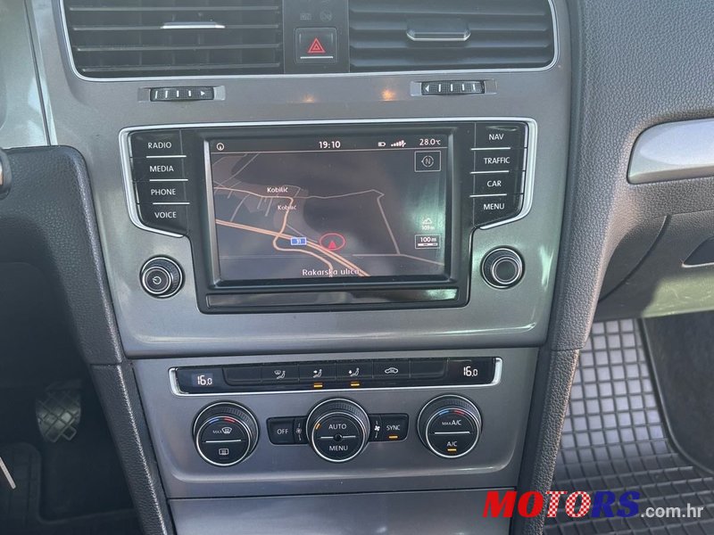 2016' Volkswagen Golf VII 1,6 Tdi photo #6