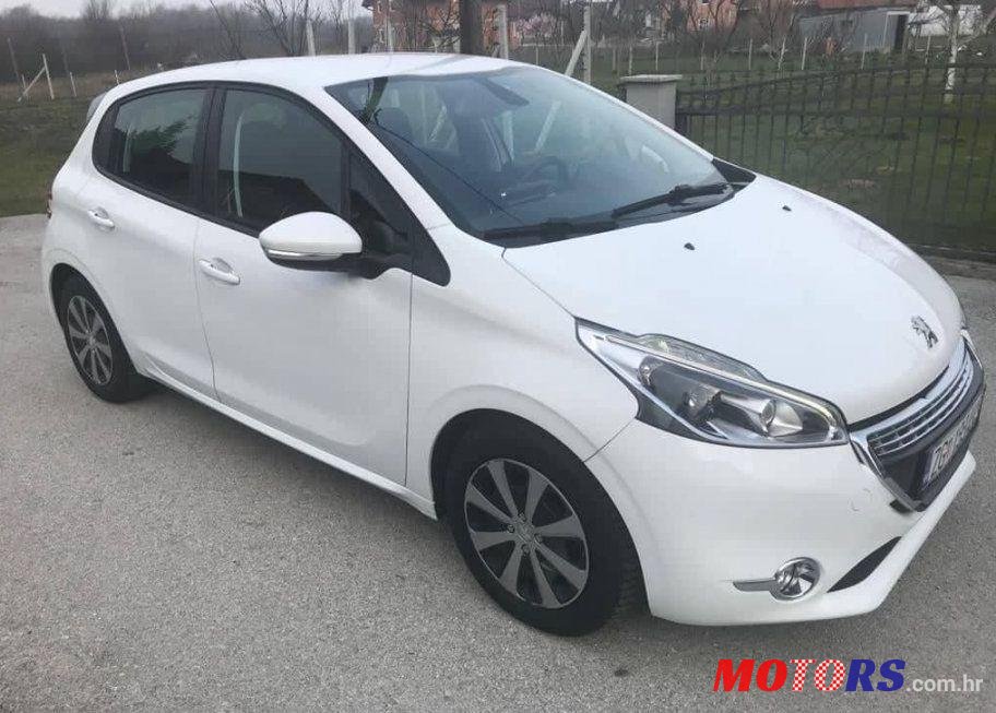 2013' Peugeot 208 1,4 Hdi photo #1