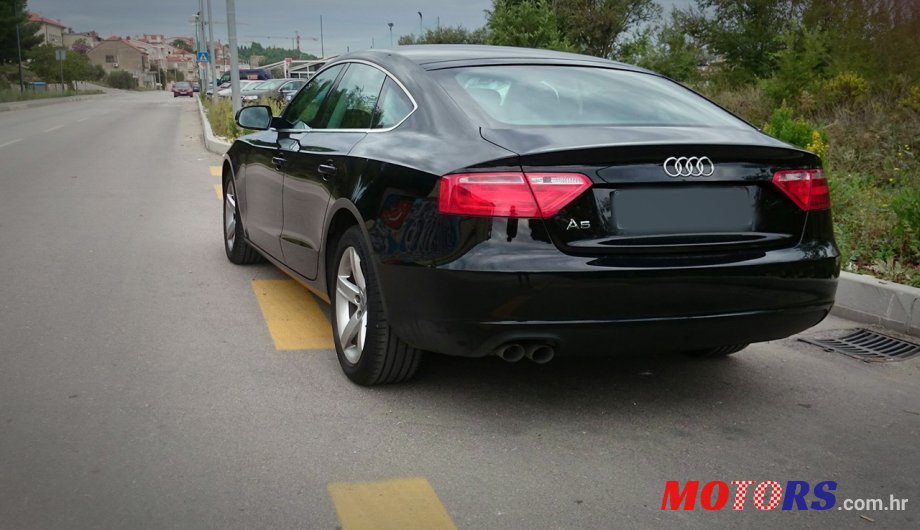 2011' Audi A5 Sportback 2.0 TDI photo #2