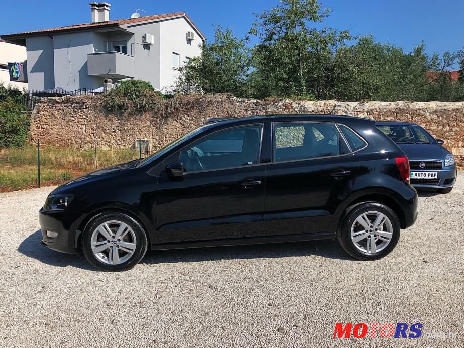 2013' Volkswagen Polo photo #4