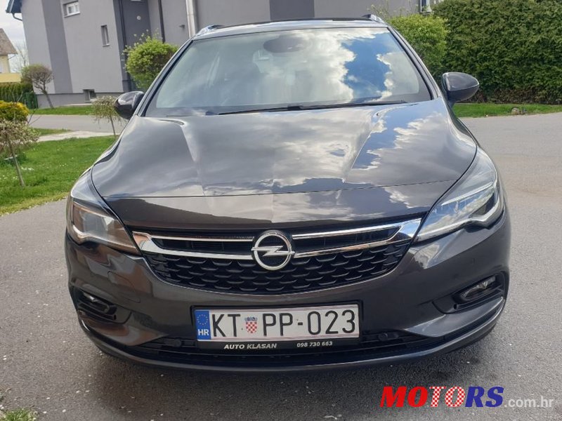 2016' Opel Astra Karavan photo #6